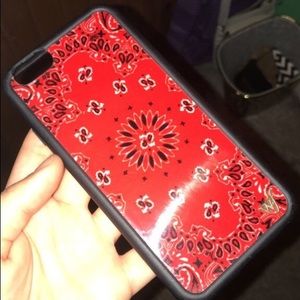 Authentic Wildflower Iphone 6/6s case.